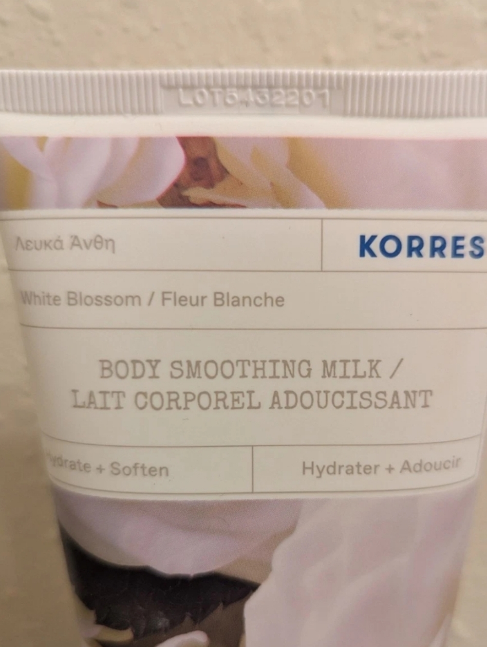 KORRES Body Smoothing Milk White Blossom 200ml/6.76 Fl Oz New - Picture 2 of 4